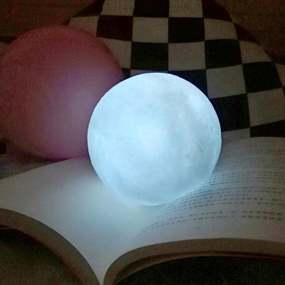 Luna luminoasa cu suport metalic, diametru 13 cm