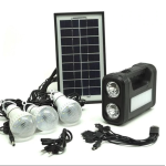 Kit solar GD-Lite 8017 dotat cu dispozitive USB cu 3 becuri LED + acumulator de mare capacitate