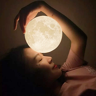 Lampa de birou in forma de luna - Moonlight