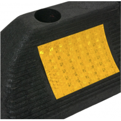 Opritor roti auto reflectorizant pentru parcare sau blocare roti Opritor roti auto reflectorizant pentru parcare sau blocare roti