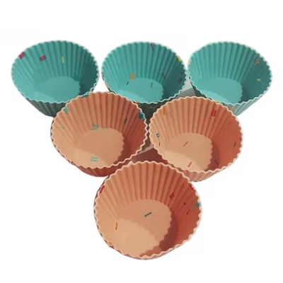 Set 6 forme din silicon pentru prajituri si briose imprimeu confettii Set 6 forme din silicon pentru prajituri si briose imprimeu confettii