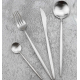 Set de 24 tacamuri elegante si rafinate cu un finisaj luxos ARGINTII Set de 24 tacamuri elegante si rafinate cu un finisaj luxos ARGINTII