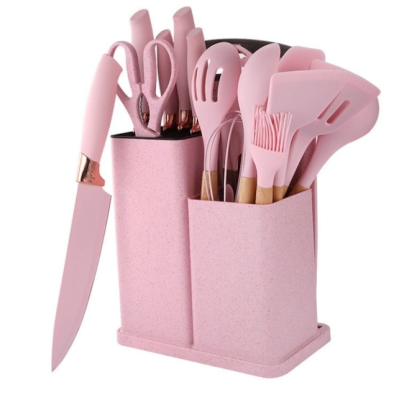 Set de 19 piese ROZ ustensile de bucatarie cu tocator si suport depozitare inclus ROZ Set de 19 piese ROZ ustensile de bucatarie cu tocator si suport depozitare inclus ROZ