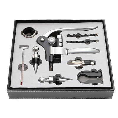 Set premium accesorii profesionale pentru vin in cutie de lemn 9 elemente kitul somelierului Set premium accesorii profesionale pentru vin in cutie de lemn 9 elemente kitul somelierului