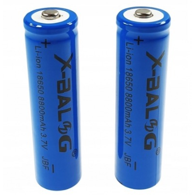  Set 2 Acumulatori 8800 mAH 3.7 V Li-ion model 18650