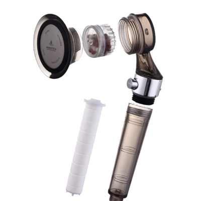 Cap de dus cu filtru pentru reducerea clorului si JET puternic de apa Cap de dus cu filtru pentru reducerea clorului si JET puternic de apa