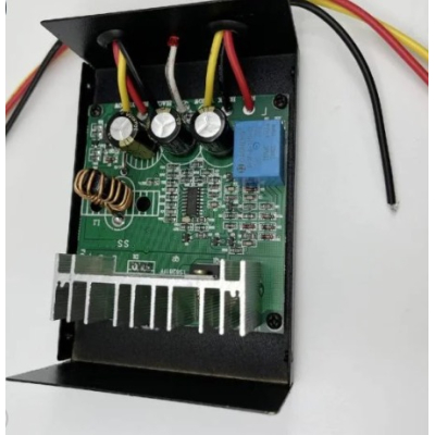 Convertor Auto 60A pentru Tensiune 24V - 12V