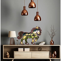 Decoratiune interioara luminoasa forma cal