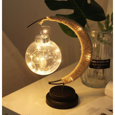 Decoratiune luminoasa semi-luna cu glob