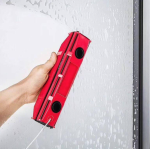 Dispozitiv magnetic special pentru curatatea geamurilor ROSU