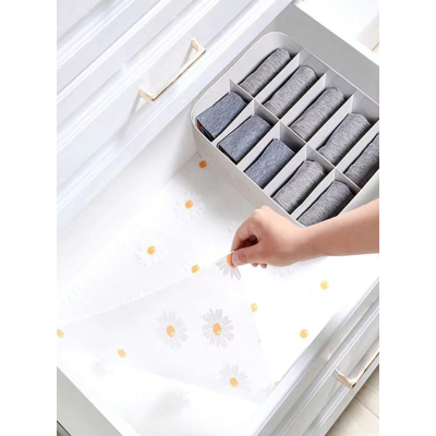 Folie de protectie pentru rafturi 45 x 300cm cu floricele albe