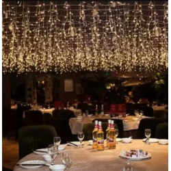 Instalatie 12 metri ALB CALD 300 LED tip turturi franjuri