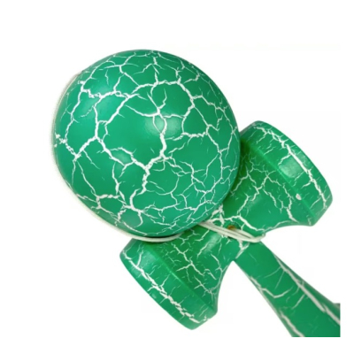 Kendama profesionala din lemn 18 cm model clasic cu design crapat culoare Verde/Alb