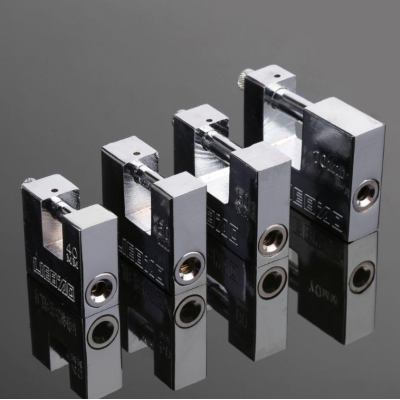 Lacat metalic 60MM cu deschidere orizontala