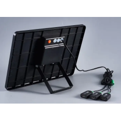 Lampa impermeabila pentru exterior CC9015 cu 2 becuri tip aplice si panou solar