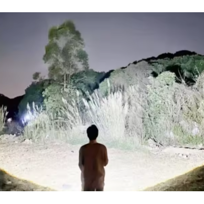 Lanterna de mana LED de mare putere ZSH X17 cu 4 moduri de iluminare