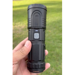 Lanterna de mana LED X3 puternica