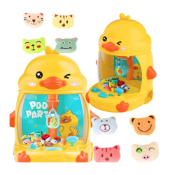 Mini Automat cu Gheara in forma de Ratusca joc interactiv pentru copii cu lumini si muzica Mini Automat cu Gheara in forma de Ratusca joc interactiv pentru copii cu lumini si muzica