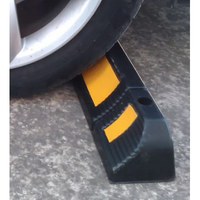 Opritor roti auto reflectorizant pentru locul de parcare sau blocare roti