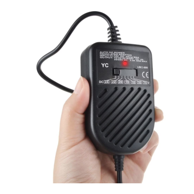 Pachet Incarcator auto universal pentru laptop, 80W cu 8 conectori