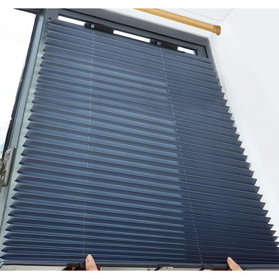 Parasolar auto tip jaluzea cu ventuze 150 x 70 x 6 cm Gri