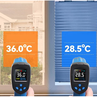 Parasolar auto tip jaluzea cu ventuze 150 x 70 x 6 cm Gri