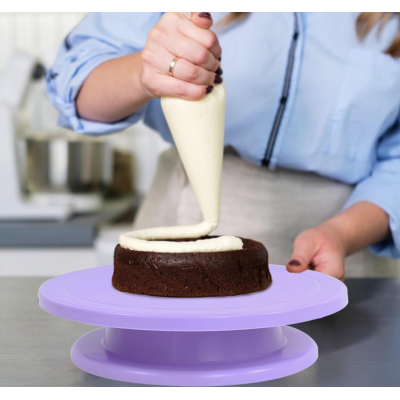 Platou rotativ pentru ornat si decorat torturi