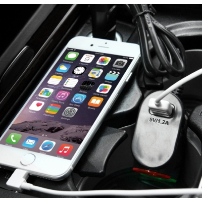 Priza auto 12V Olesson 1631 cu 3 intrari 120W negru