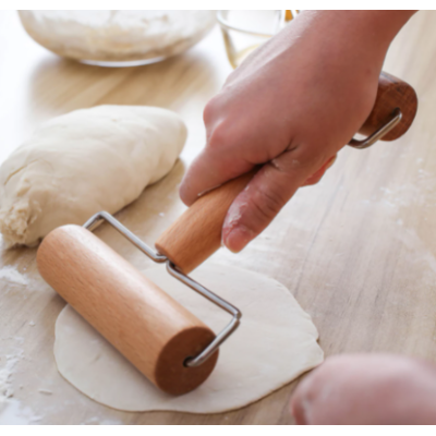Rola 2 capete din lemn pentru intins aluat