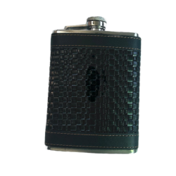 Set cadou format din 4 piese plosca palnie pahar tip shot si tabachera NEGRU CU MODEL