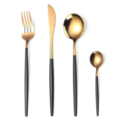 Set de 24 piese tacamuri in stil portughez- culoare negru si auriu