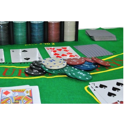 Set Joc de Poker cu 200 Jetoane si Cutie Metalica + Accesorii Complete