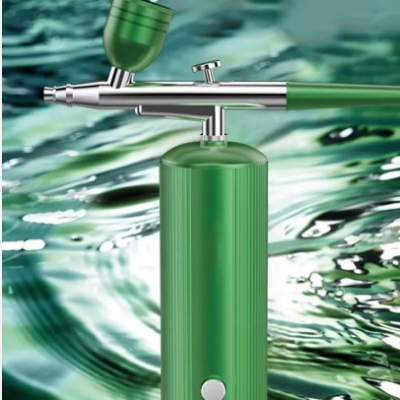 Spray hidratare pentru fata Q ZY8 portabil din metal pentru curatarea tenului verde