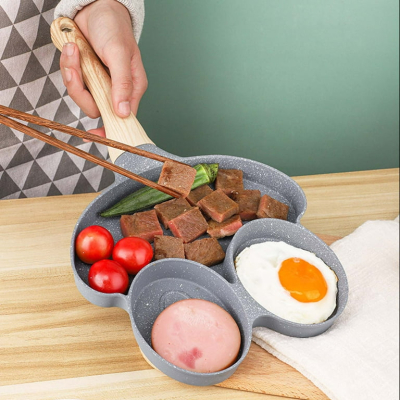 Tigaie Gri cu 3 compartimente maner de lemn