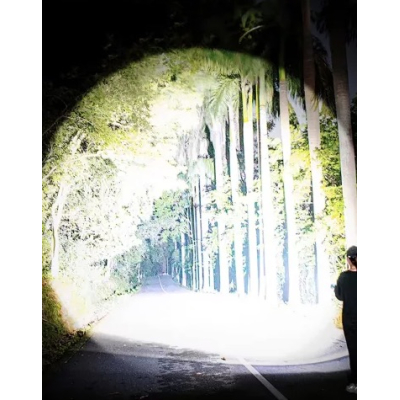 Lanterna multifunctionala LED SMD de urgenta USB QD650 putere 20W