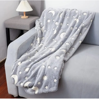 Patura pufoasa cu stelute fosforescente 150x170cm GRI