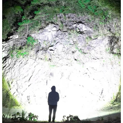 Lanterna de mana reincarcabila Andowl QD950 LED cu luminozitate maxima 100lm QD950