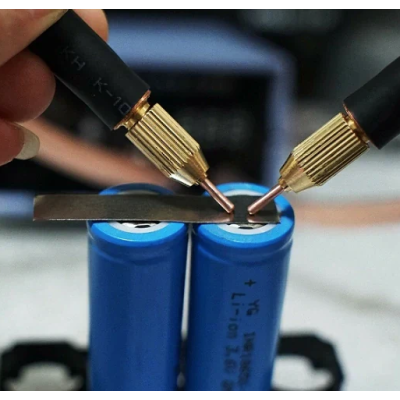 Aparat de sudura in puncte lipire punti acumulatori Li Ion Ni Cd 220V