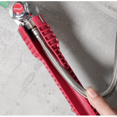 Cheie multifunctionala rosie pentru instalatii sanitare 3 capete interschimbabile