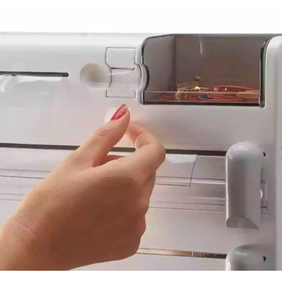 Dispenser triplu de bucatarie cu montare pe perete