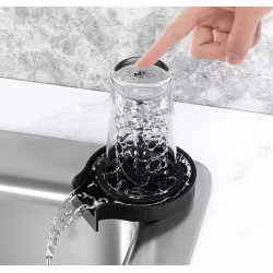 Dispozitiv pentru spalare pahare cu clatire sub jet de presiune