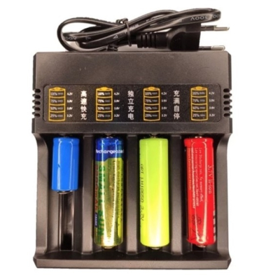 Incarcator MS-484AX 4 Acumulatori 4.2V Li-Ion 18650 cu 4 Porturi la priza 220V