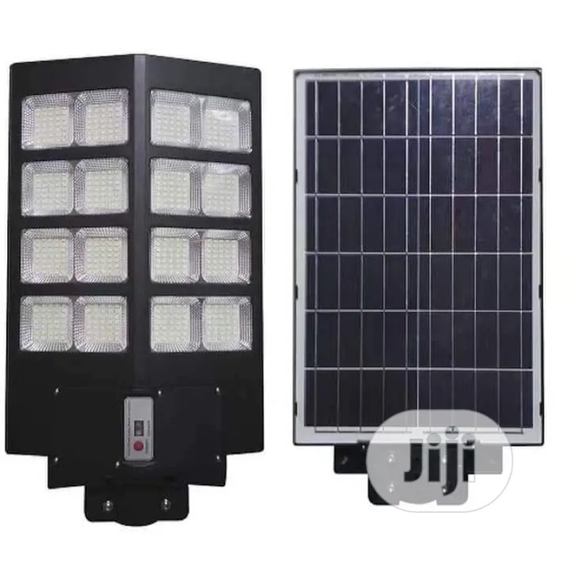 Lampa solara 300W 16 Casete LED in unghi 45 grade