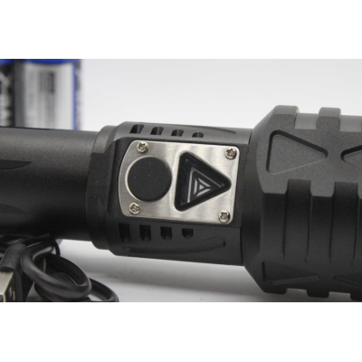 Lanterna de mana profesionala LED BL G206 P360 cu 5x zoom aluminiu