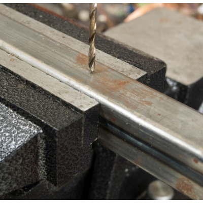 Menghina de Banc Rotativa cu Nicovala 125mm Fonta Negru