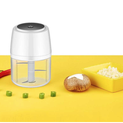 Mini Blender electric, 3 cutite, incarcare USB, tocator pentru legume 250 ML