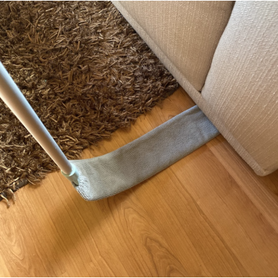 Mop subtire pentru curatarea prafului în spatiile inguste