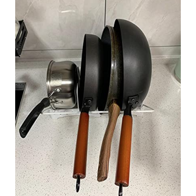 Organizator cu 4 compartimente pentru tigai/capace