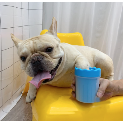 Pahar cu perii  MIC ALBASTRU pentru Curatarea si Dezinfectarea Labutelor Animalelor