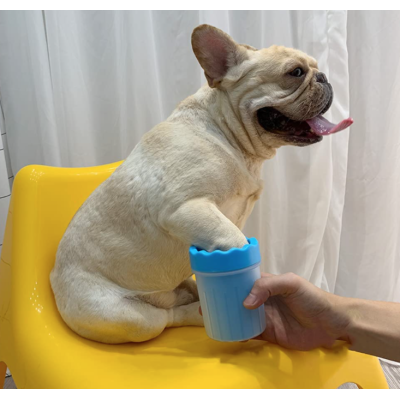 Pahar cu perii  MIC ALBASTRU pentru Curatarea si Dezinfectarea Labutelor Animalelor